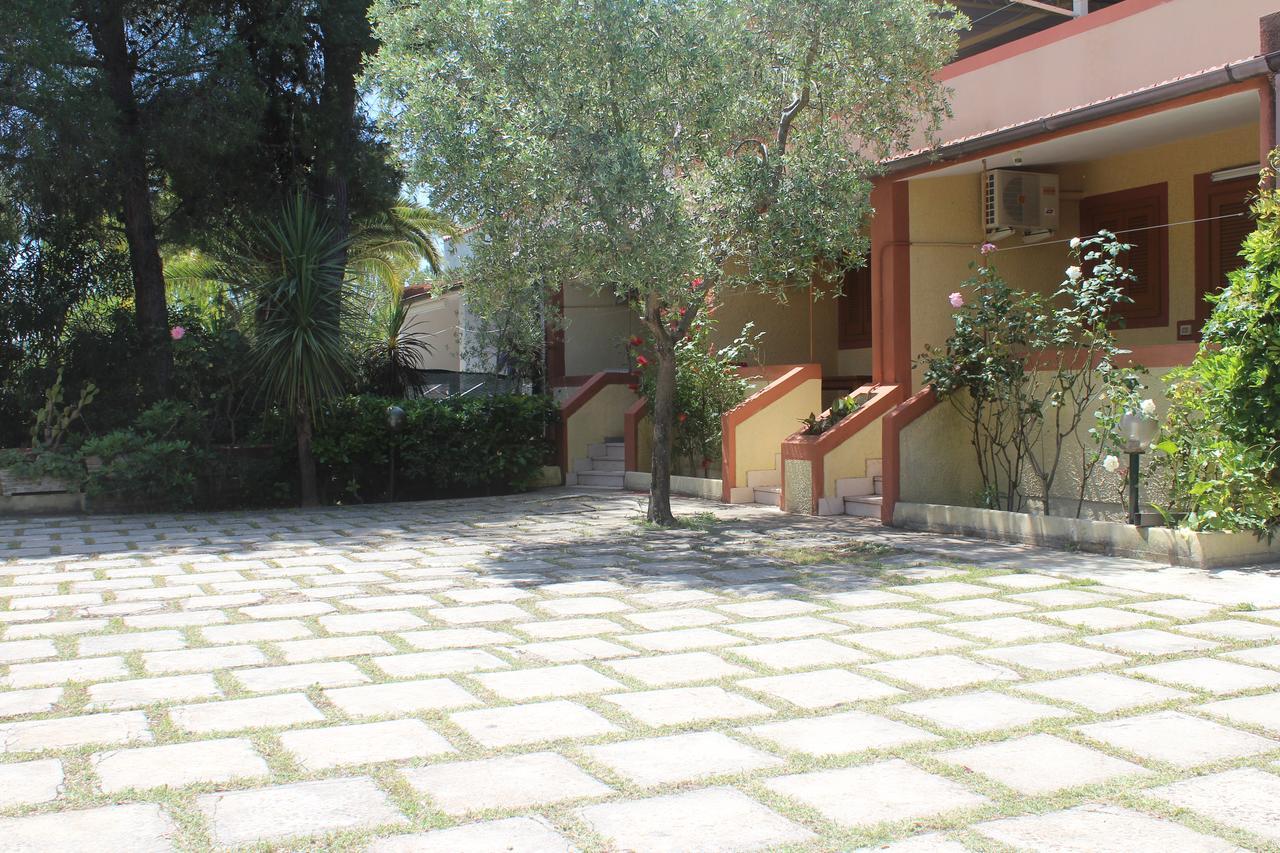 Residence Giardino ヴィエステ エクステリア 写真
